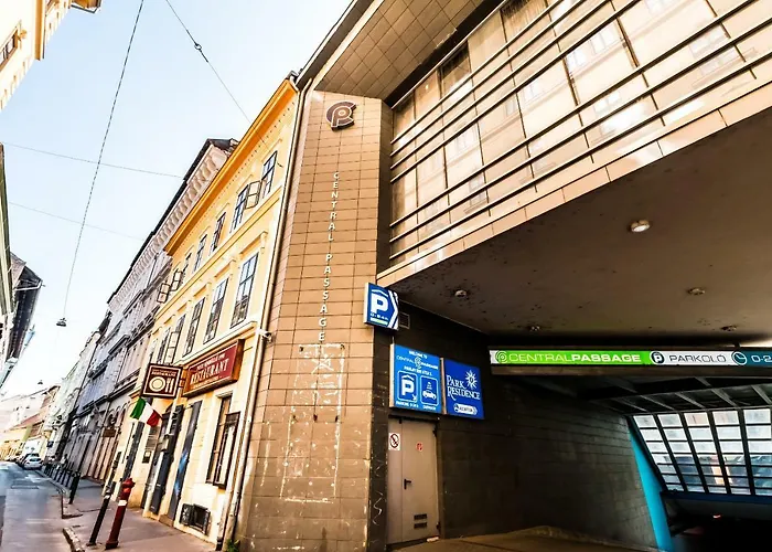 Bpr Emerald شقة *